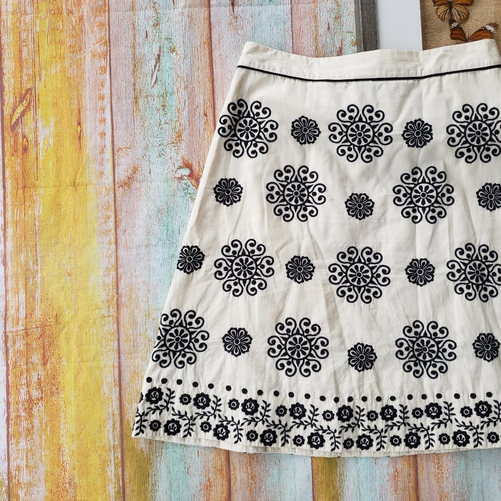 Anthro Lithe Little Cigarro Emboridered Skirt 4 - Picture 5 of 7